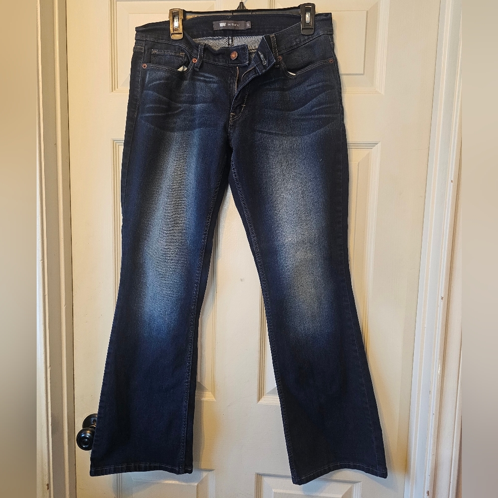 Levi 524 Bootcut Jeans. Size 11